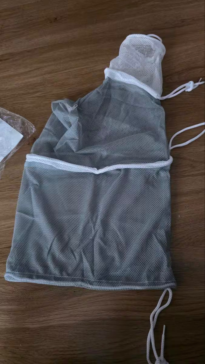 Customer photo showing the Mewlune mesh bathing bag